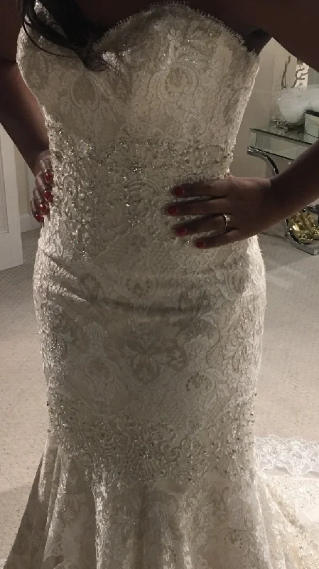 TIME-Limited Offer Allure Bridals C385