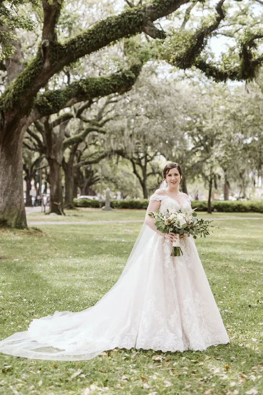 Daily Deals Allure Bridals C461