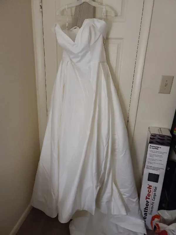 Today’s Deal David's Bridal 10012840