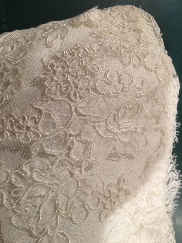Limited Time Discount Rivini French Lace