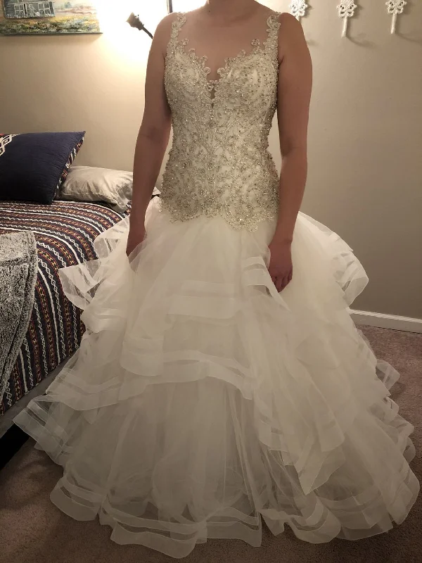 Can't Be Beat Allure Bridals C405