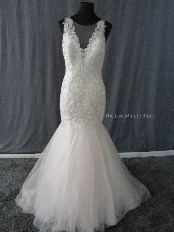 Reduced Prices Allure Bridals C402