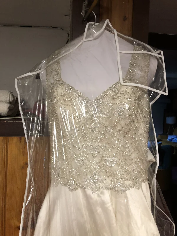 Unmissable Offer Allure Bridals C305