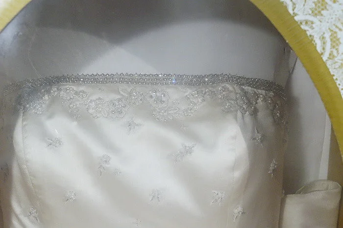Special Savings Reem Acra Romantic
