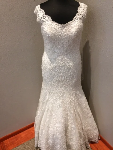 Steals and Deals Allure Bridals C327