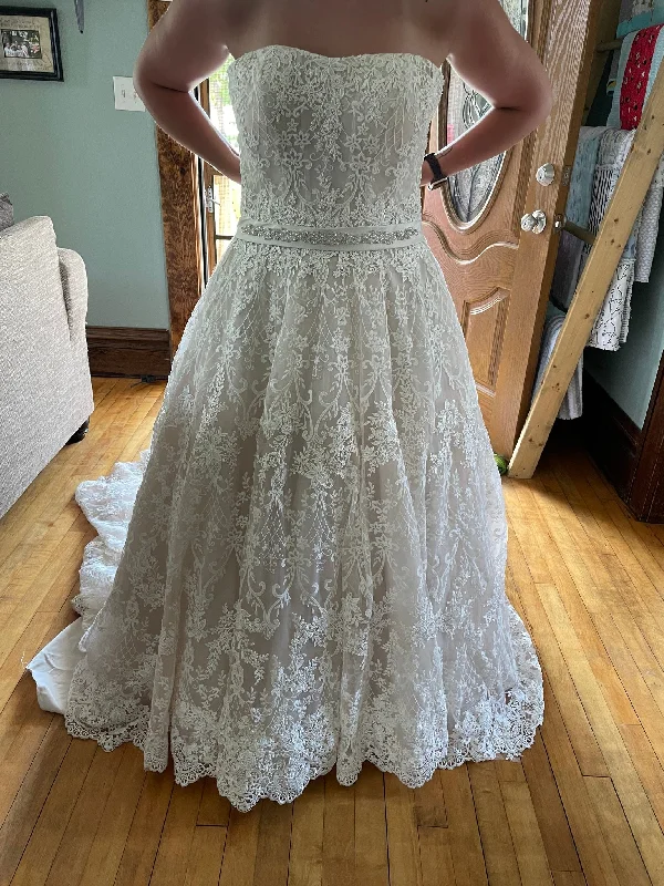 Super Savings Allure Bridals C308