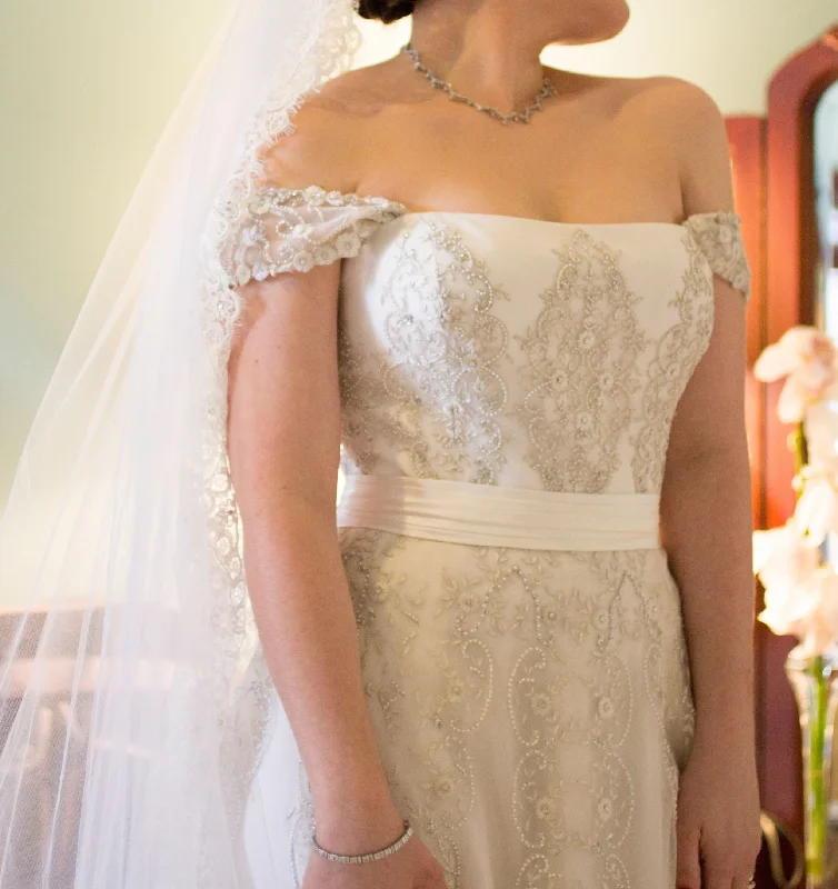 Savings Alert Reem Acra 3907x