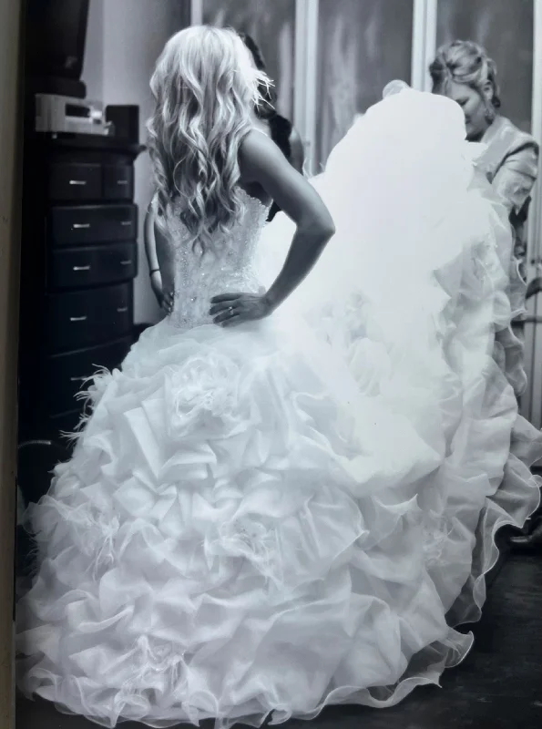 Price Break Allure Bridals C170