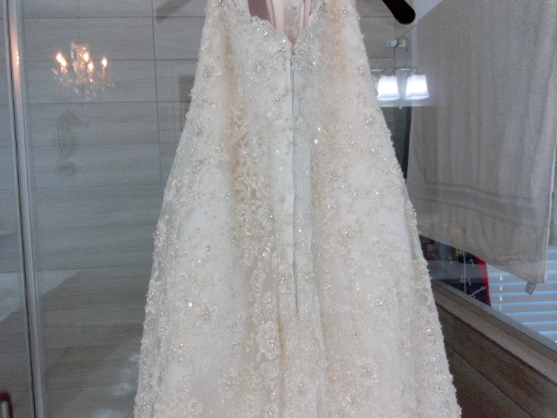 Super Deal Allure Bridals C200