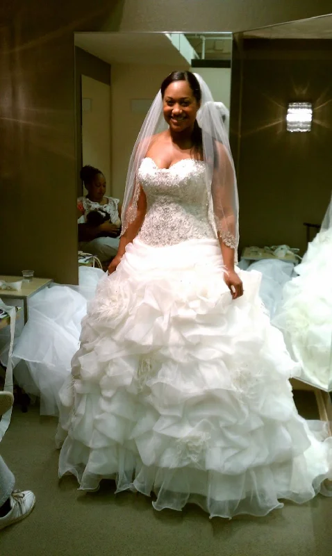 Friends and Family Sale Allure Bridals C170