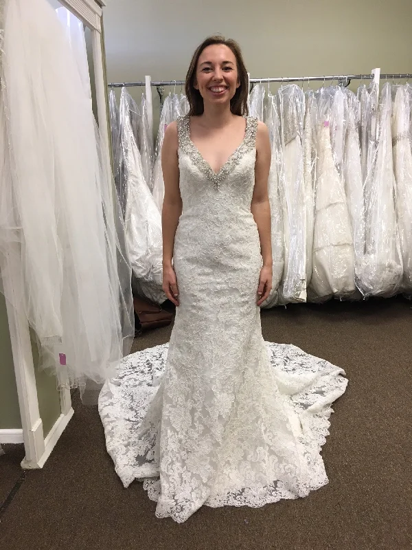 Closeout Sale Allure Bridals C261