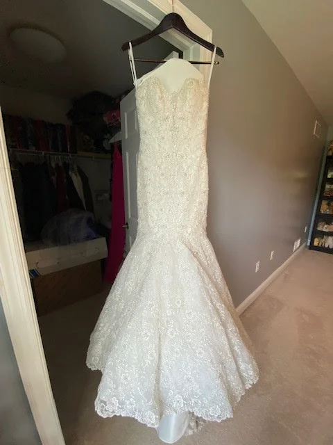 Take Advantage Allure Bridals C200