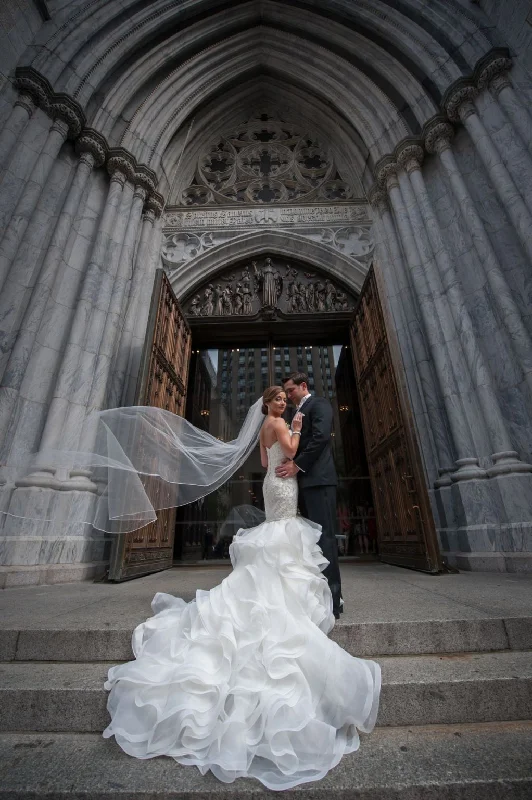 Deal of the Week Allure Bridals C367