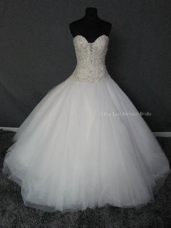 Limited Time Offer Allure Bridals C244