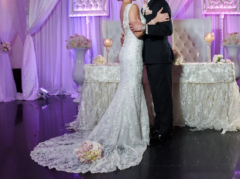 Blowout Deals Allure Bridals C291