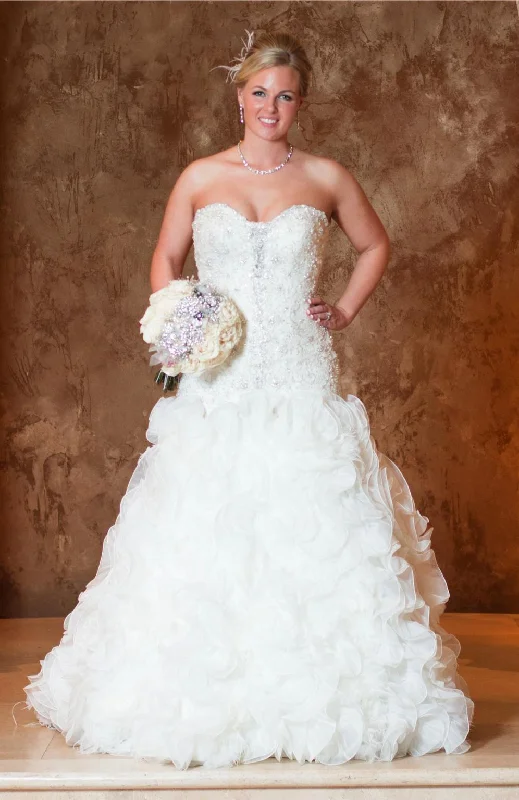 Clearance Sale Allure Bridals C203