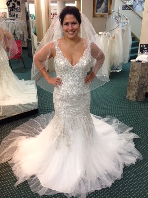Time-Limited Offer Allure Bridals C369