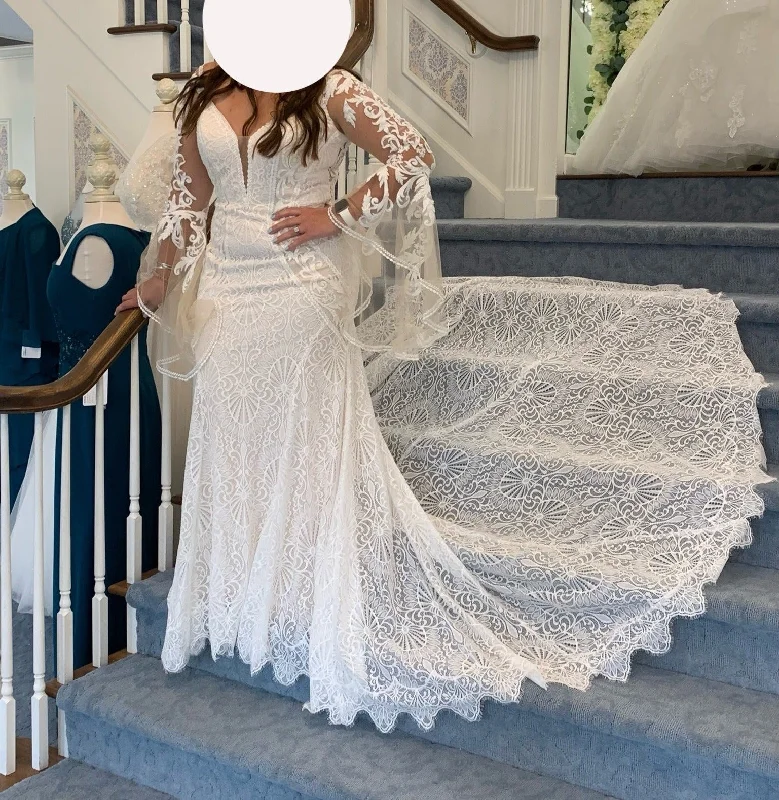 Super Deal Allure Bridals Blair F231