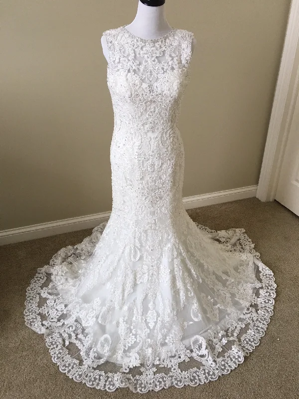 Blowout Sale Allure Bridals C311
