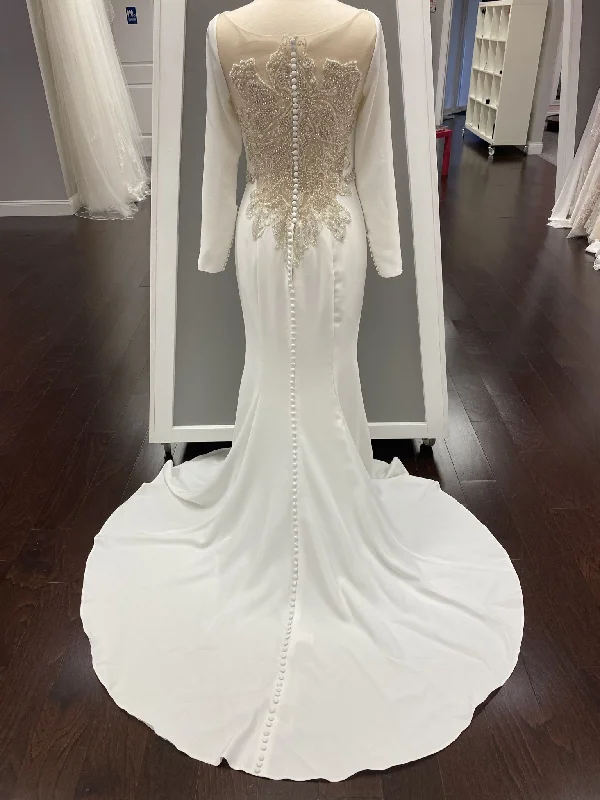 Markdowns Justin Alexander 8936