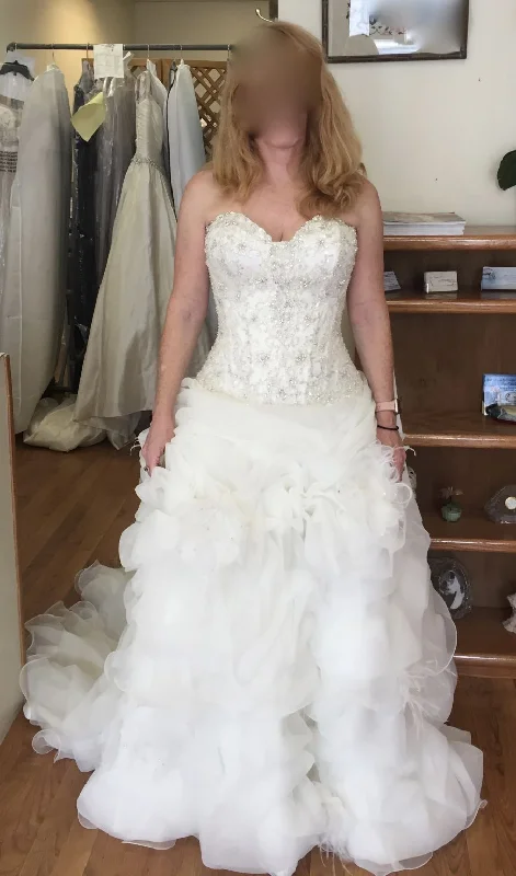 Closeout Sale Allure Bridals C170