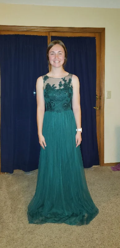 New Markdowns David's Bridal Sleeveless Embroidered Soft Net Bridesmaid Dress