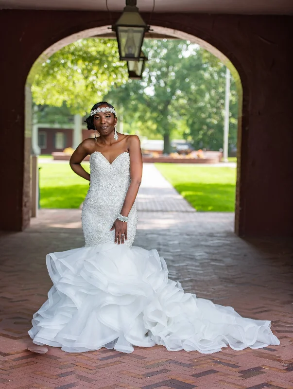 Midnight Madness Allure Bridals C367