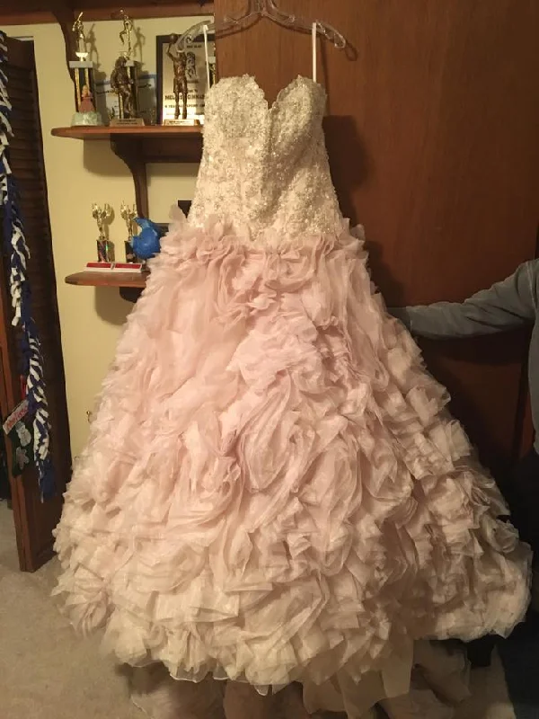 Daily Deals Allure Bridals C229