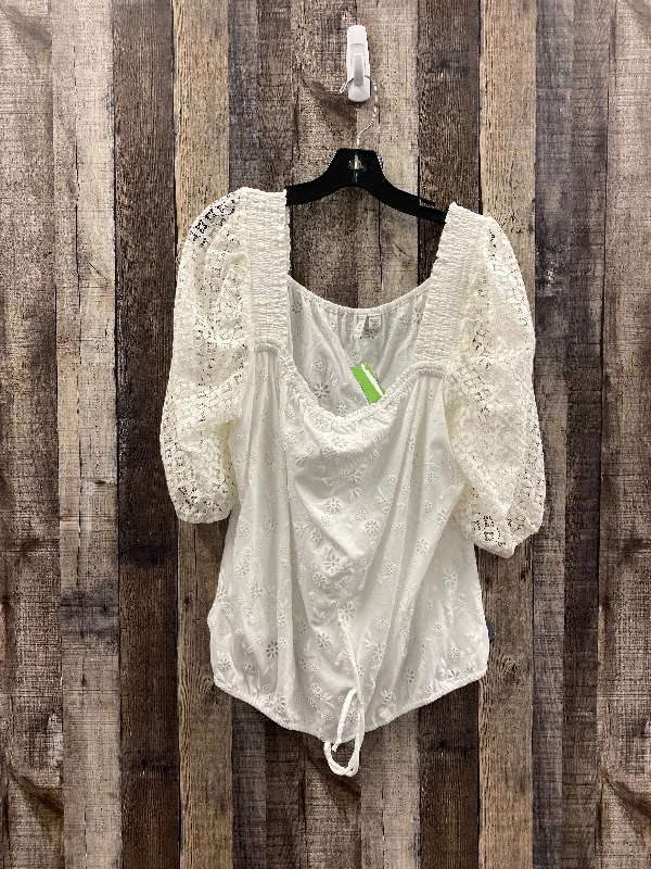 Huge Savings Top 3/4 Sleeve By Cato  Size: Xl(18/20)