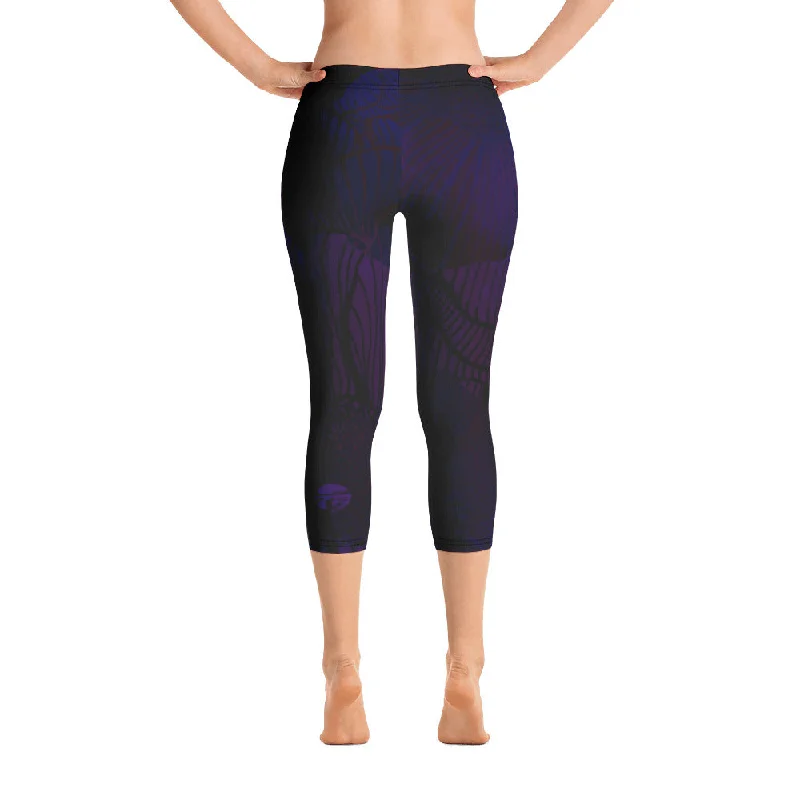 Super Sale Capri Legging - MIDNIGHTER - (Active/Surf Leggings)