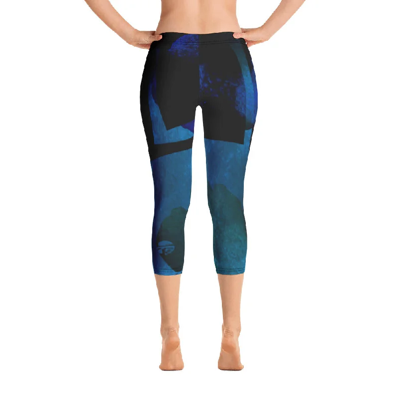 Super Bargain Capri Leggings - WINDOWS