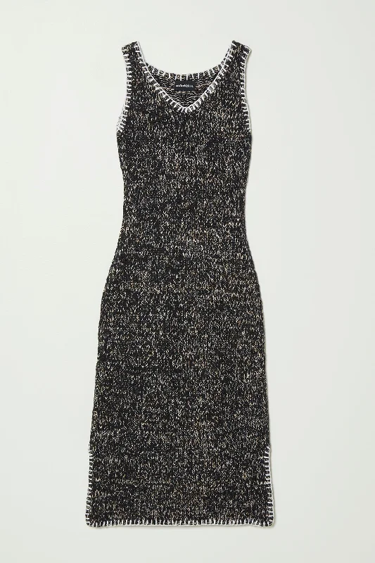 Black w/ Hay
