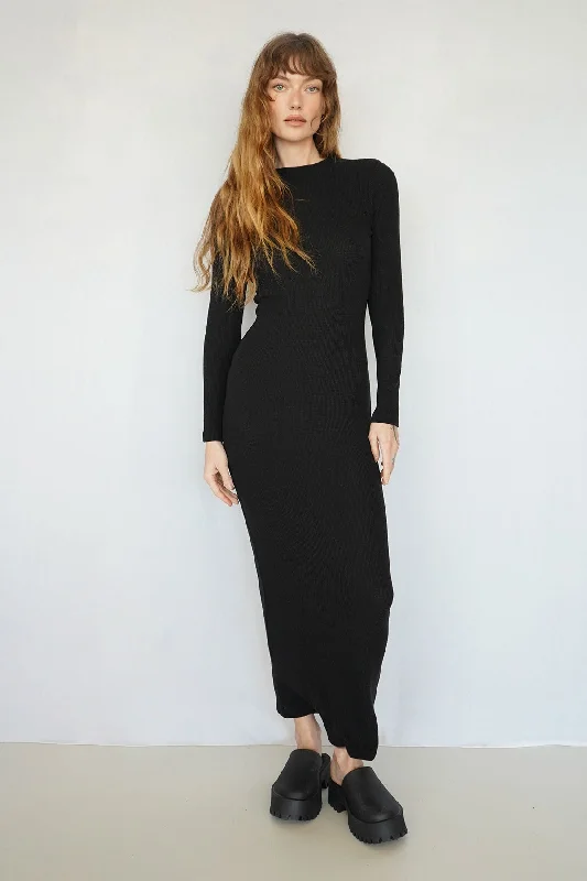 Super Bargain Karlotta Waffle Dress - Black