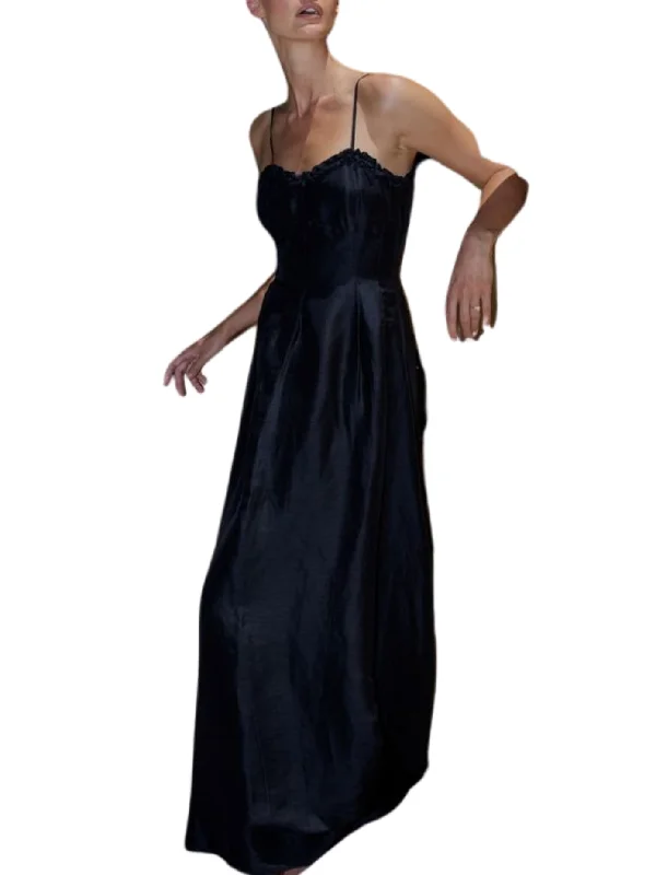 Final Clearance The Raquel Dress In Nero
